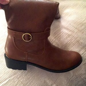 Women’s boots